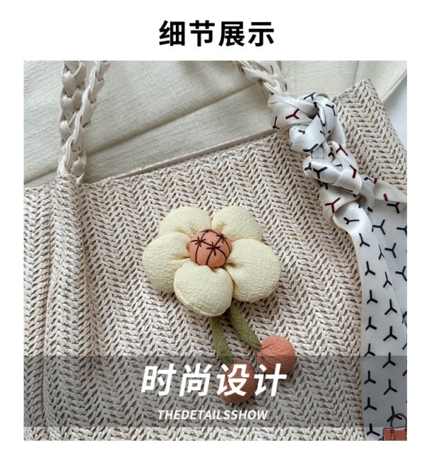 Straw Woven Capacious Shoulder Bag - Image 7