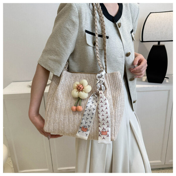 Straw Woven Capacious Shoulder Bag - Image 11