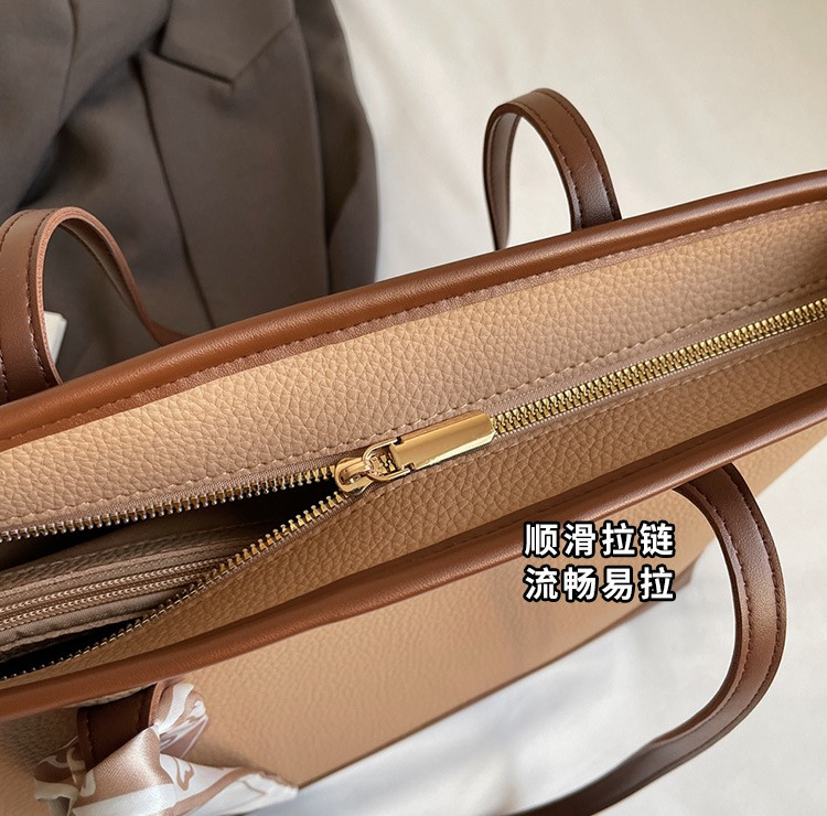 Large Capacity Soft Commuter Versatile Fashion Hand Bag - Image 8