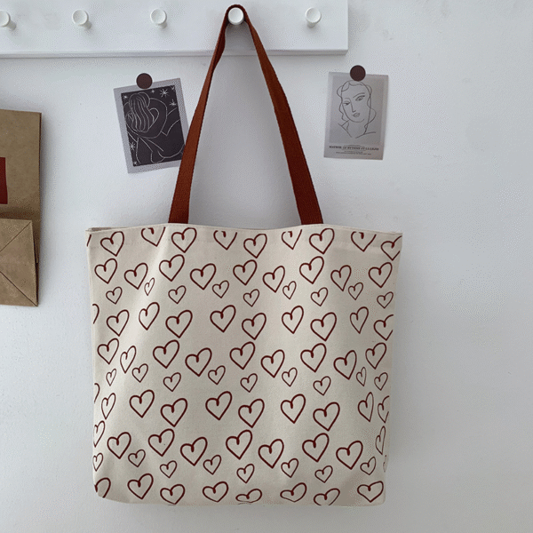 Beautiful and Budget-friendly Heart Printed Shoulder Tote Bag - Image 3