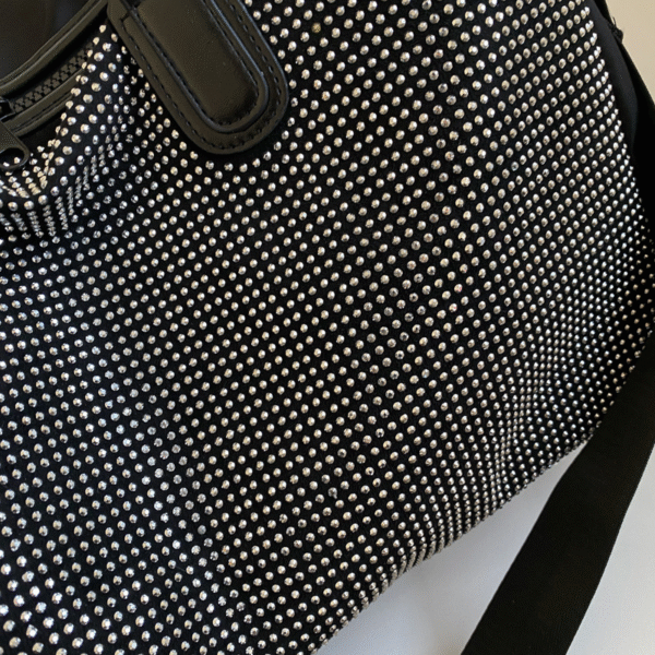 Large Capacity Sports & Travel Bag - Image 7
